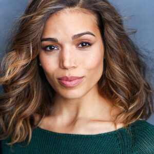 Ciara Renée